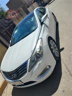 هيونداي أزيرا